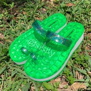 NWT vintage deadstock y2k green platform jelly sandals